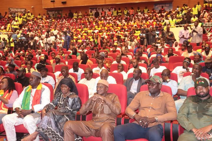 En meeting le 12 avril 2025 au CICB : Des manifestants protestent contre les agissements de l’Algérie